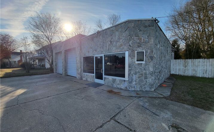 image of property at 8279 RICHMOND TAPPAHANNOCK HWY Aylett VA 23009-3025