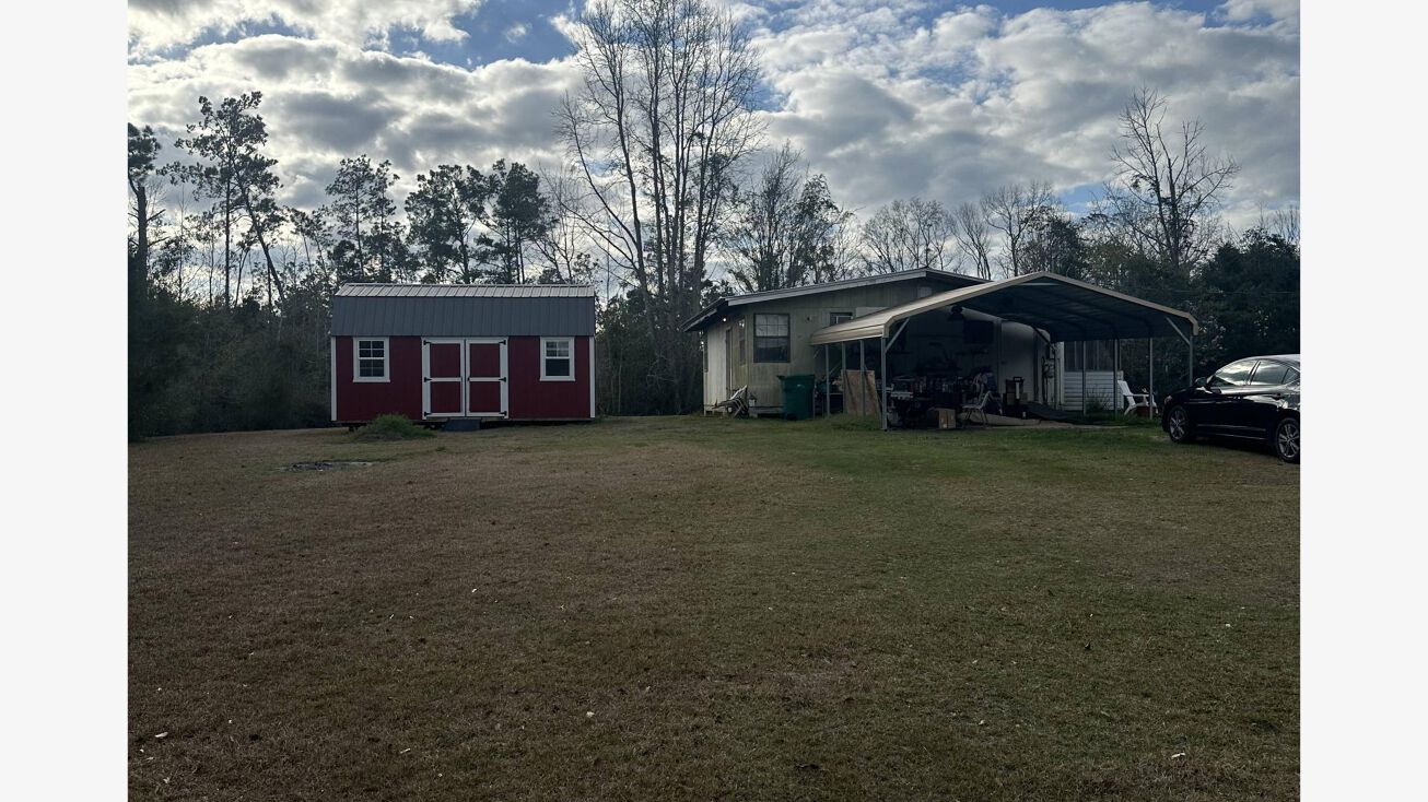 Pictures of Business for Sale, Mobile Home Park property located at 2617 Heavenly Dr, Marianna, FL 32448 for sales - image #1