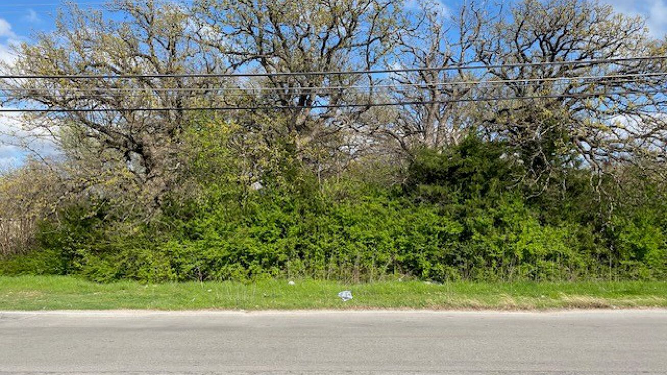 3012 Hickory Tree Rd, Balch Springs, TX 75180