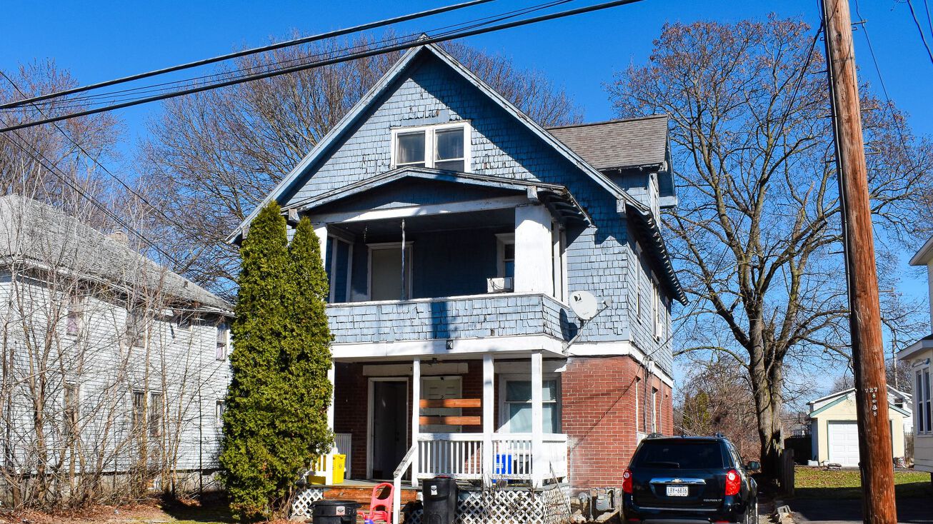 33 Jackson Ave, Endicott, NY 13760