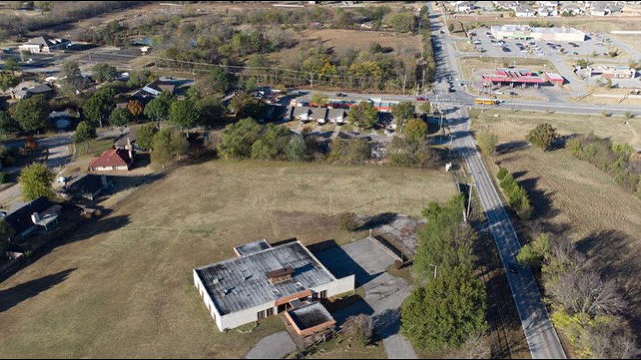 424 W 111th St S, Jenks, OK 74037