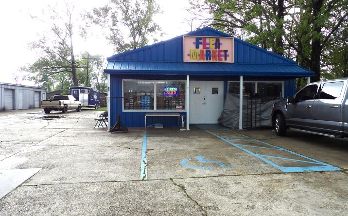 Pictures of Retail property located at 15736 Florida Blvd, Baton Rouge, LA 70819 for sales - image #1