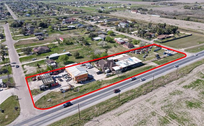 Pictures of Retail property located at 1911 Laurel Court, Donna, TX 78537 for sales - image #1