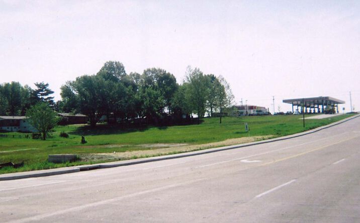 Pictures of Land property located at 1501 Zumbehl Rd, Saint Charles, MO 63303 for sales - image #1