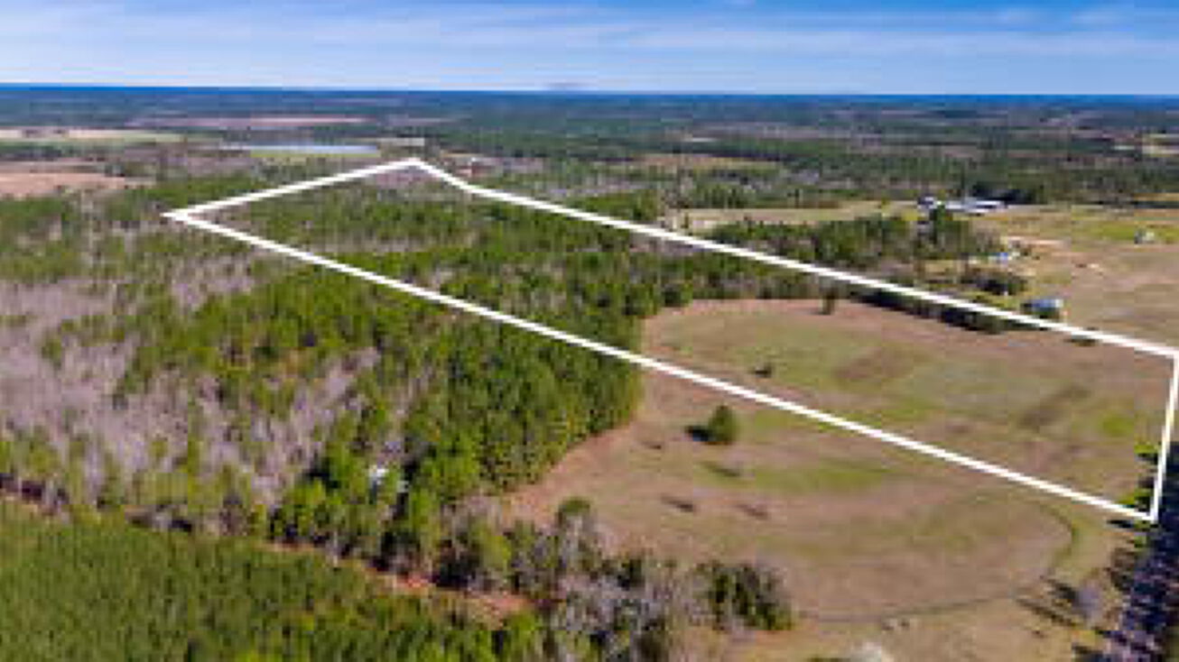 1835 New Holland Road, Wagener, SC 29164