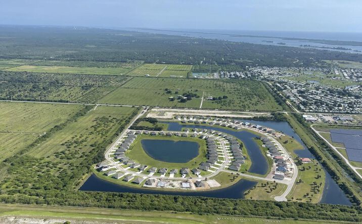 Pictures of Land property located at 00000 N Rushing Wind Llc Tax Id# 30g-3 N, Sebastian, FL 32976 for sales - image #1