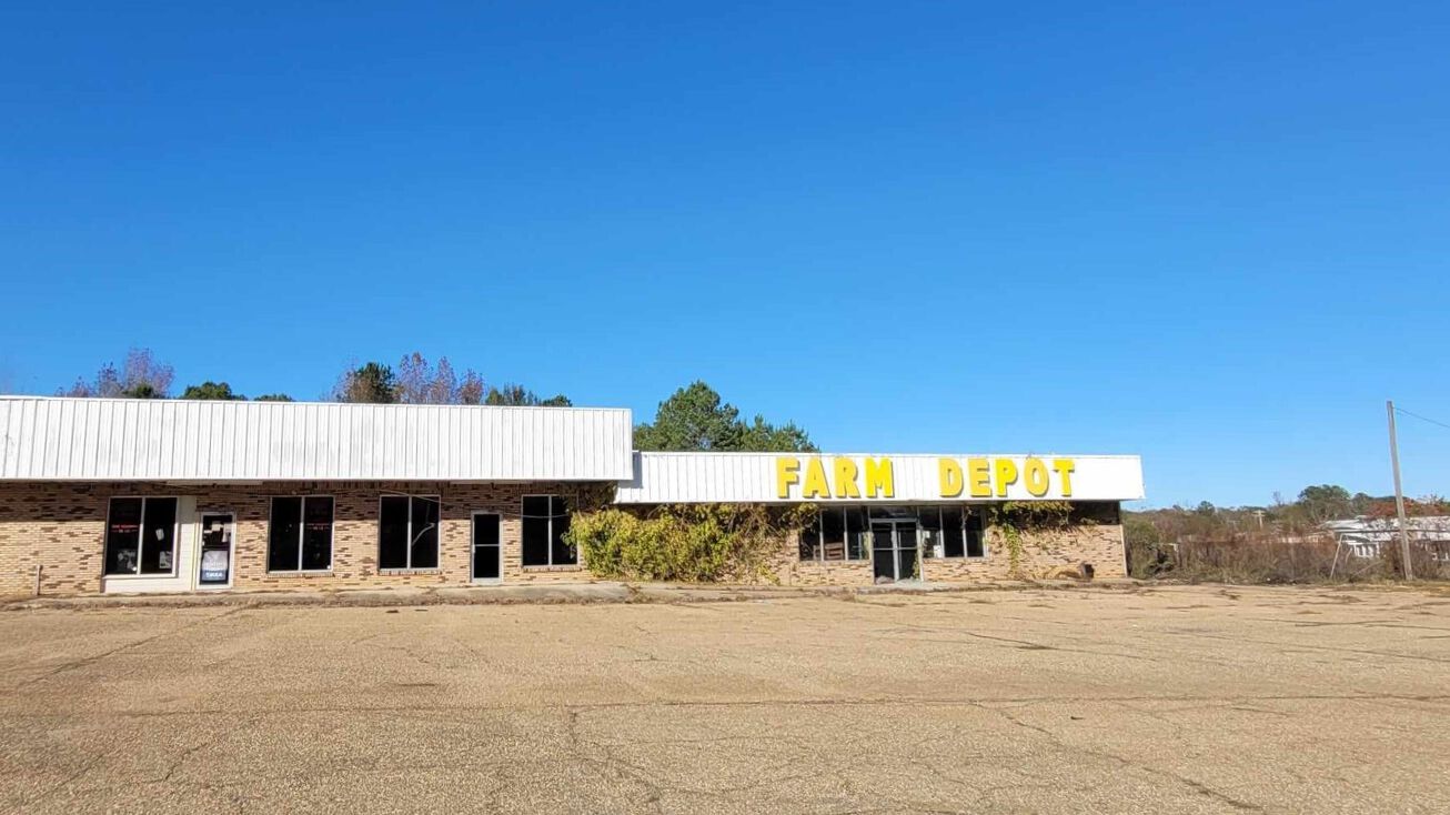 341 General Robert E Blount Dr, Bassfield, MS 39421