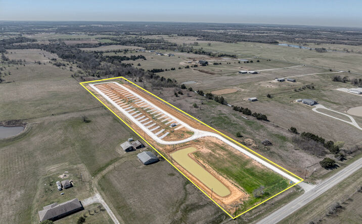 Pictures of Multifamily property located at 21847 FM901, Gordonville, TX 76245 for sales - image #1