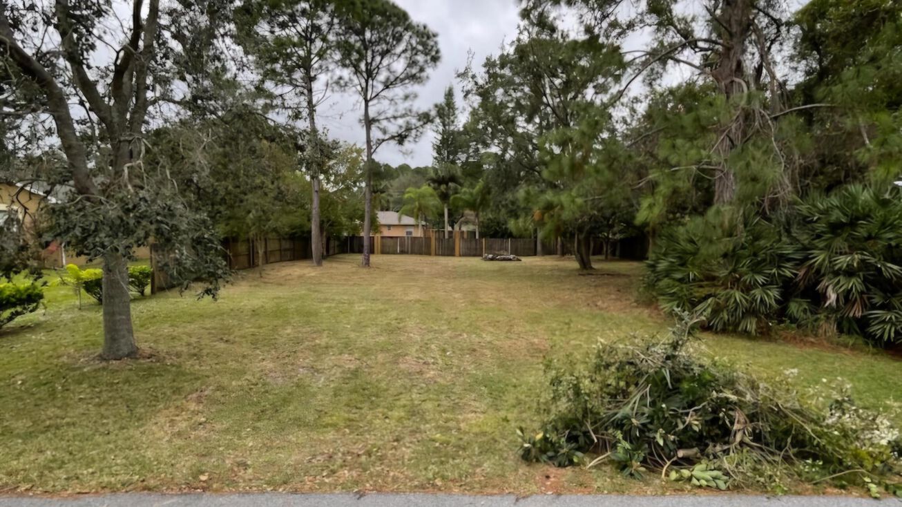 556 Plumbago Road NW, Palm Bay, FL 32907 | Crexi.com