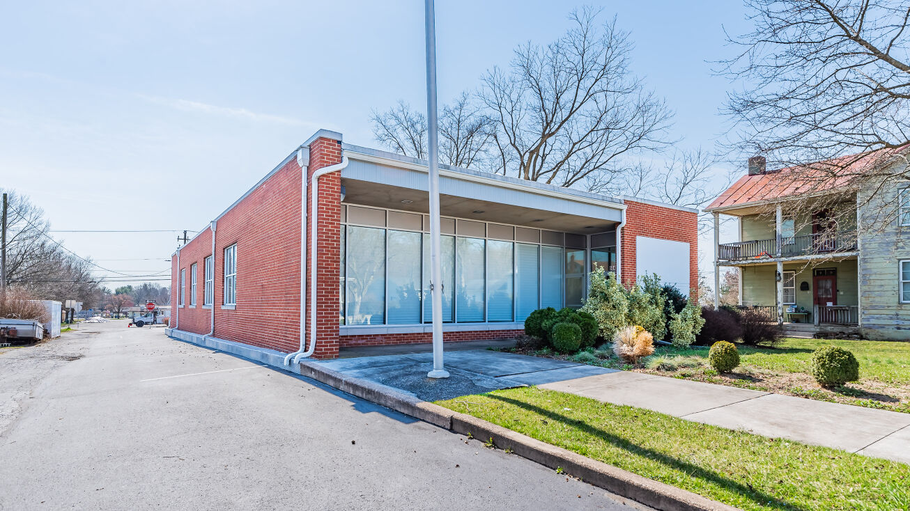 6041 Linglestown Rd, Harrisburg, PA 17112