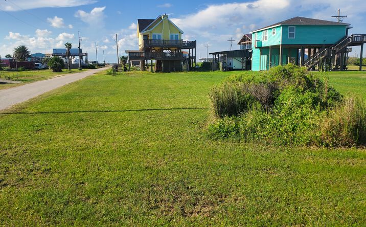 Pictures of Land property located at 2179 TX-87, Bolivar Peninsula, TX 77617 for sales - image #1