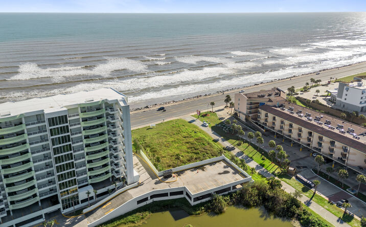 image of property at 9510 SEAWALL BLVD Galveston TX 77554-9772