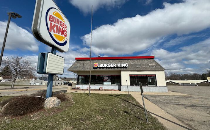 Pictures of Retail property located at 705 E Vernon Ave, Fergus Falls, MN 56537 for sales - image #1