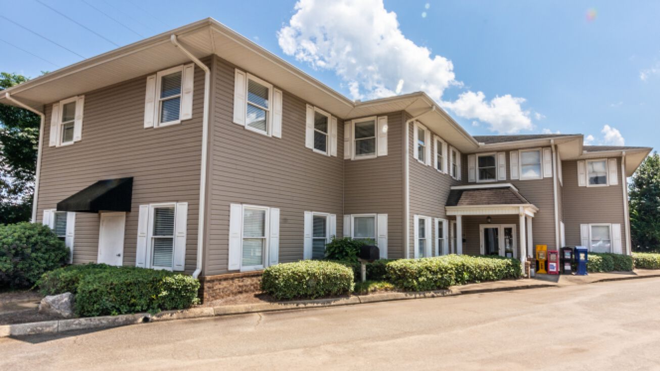 22 Garlington Rd, Greenville, SC 29615