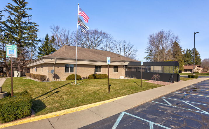 Pictures of Retail property located at 5530 Gratiot Rd, Saginaw, MI 48638 for sales - image #1