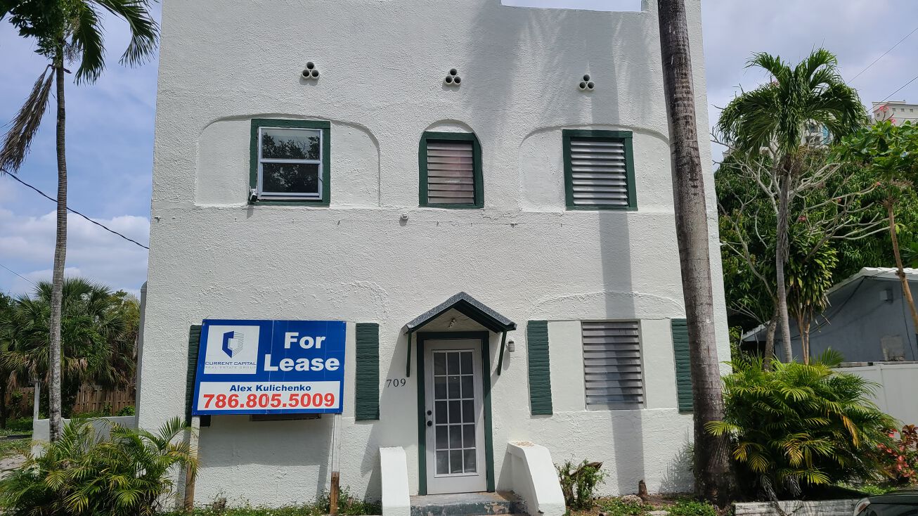 Pictures of Multifamily property located at 709 SW 4th Ct, Fort Lauderdale, FL 33312 for sales - image #1