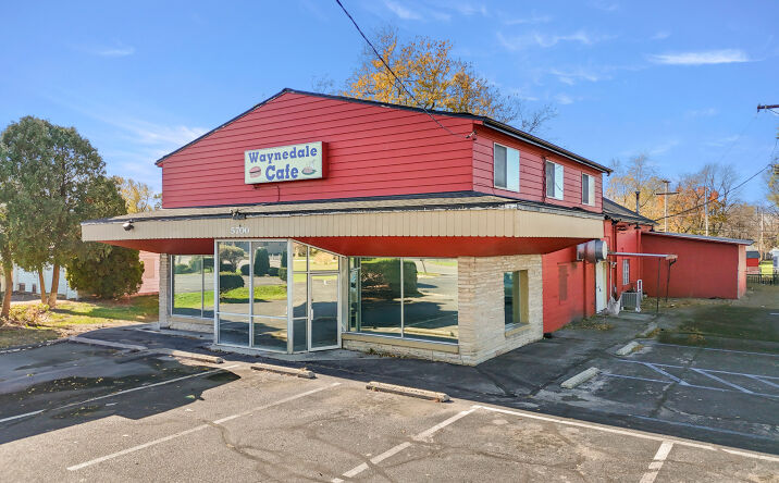 Pictures of Retail property located at 5700 Bluffton Rd, Fort Wayne, IN 46809 for sales - image #1