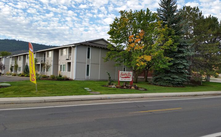 Pictures of Multifamily property located at 2000 Gekeler Ln, La Grande, OR 97850 for sales - image #1