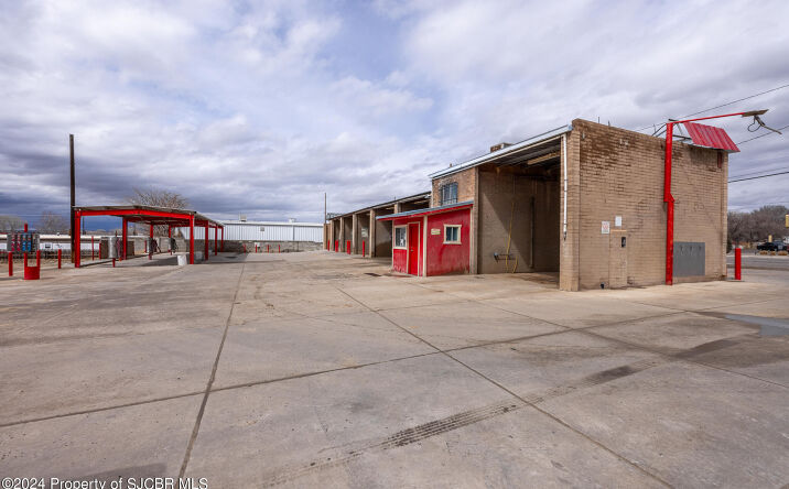 Pictures of Land, Business for Sale property located at 1019 W BROADWAY Boulevard, Bloomfield, NM 87413 for sales - image #1