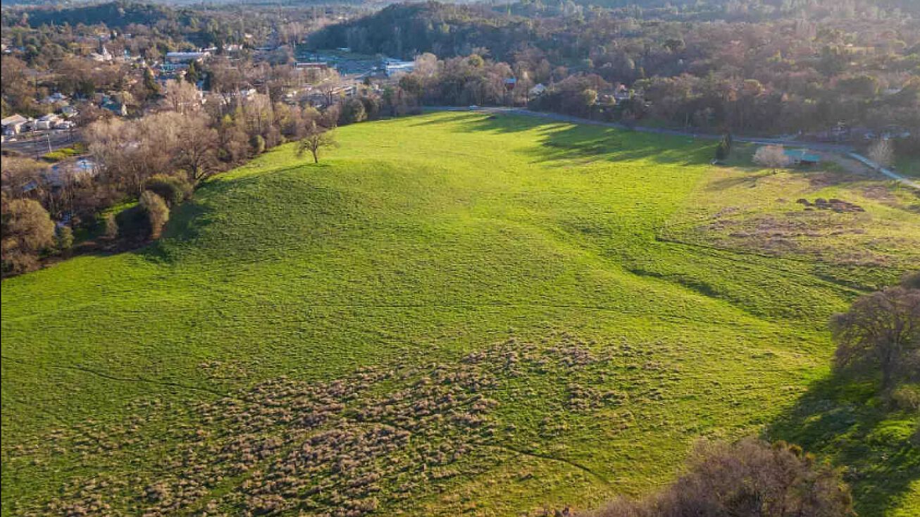 18515 Rawhide Rd, Jamestown, CA 95327