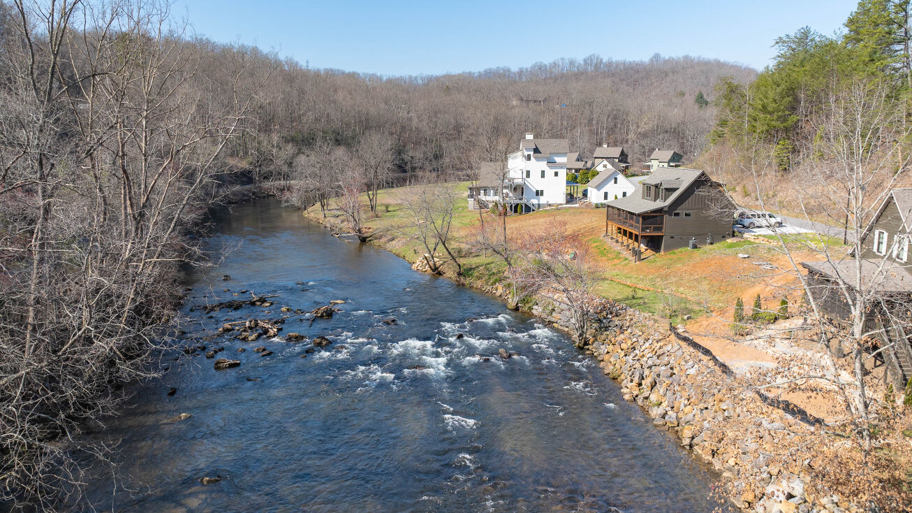 43 Copper Canopy Dr, Cullowhee, NC 28723