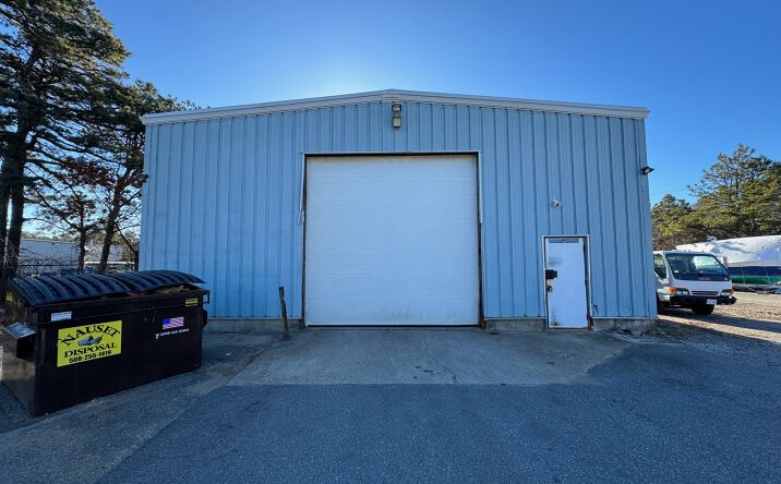Pictures of Industrial property located at 44 Huntington Ave, Yarmouth, MA 02664 for comps - image #1