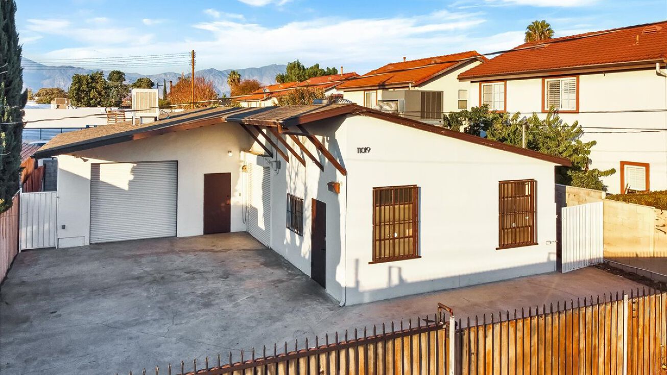 11019 Schmidt Rd, El Monte, CA 91733