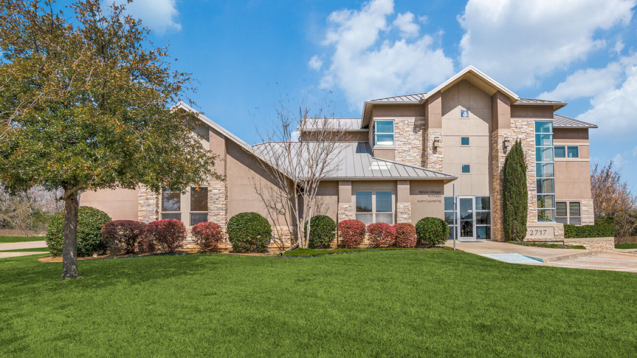 2717 Wind River Ln, Denton, TX 76210