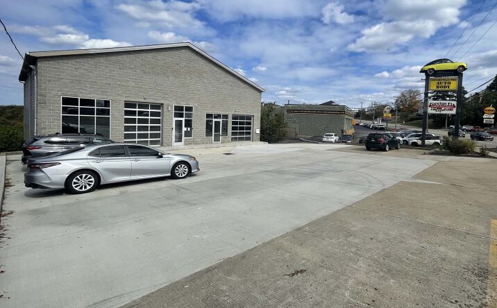 Pictures of Retail, Industrial property located at 6112 Steubenville Pike, Robinson Township, PA 15136 for comps - image #1