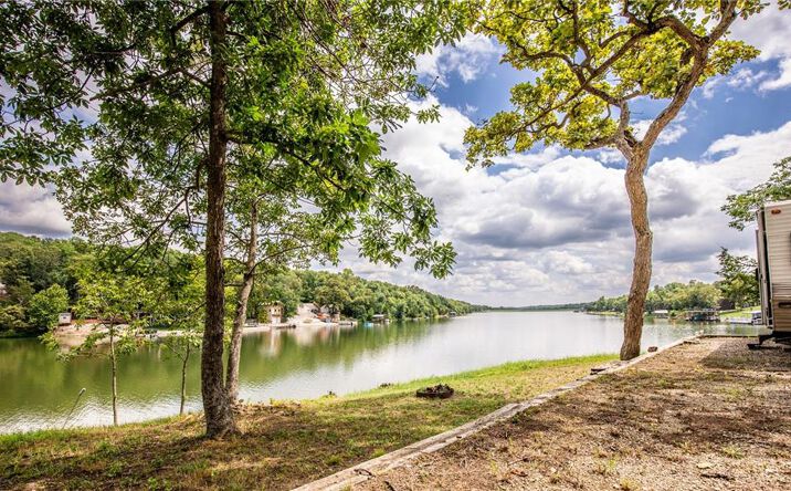 14 W Shore Drive, Mapleton, KS 66754 | Crexi.com