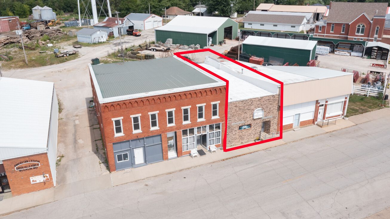 18 N Livingston, Bucklin, MO 64631