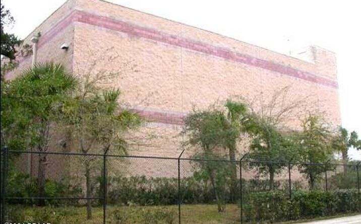 Pictures of Mixed Use, Land, Industrial, Office, Retail, Self Storage property located at 123 N Charles Street, Daytona Beach, FL 32114 for sales - image #1