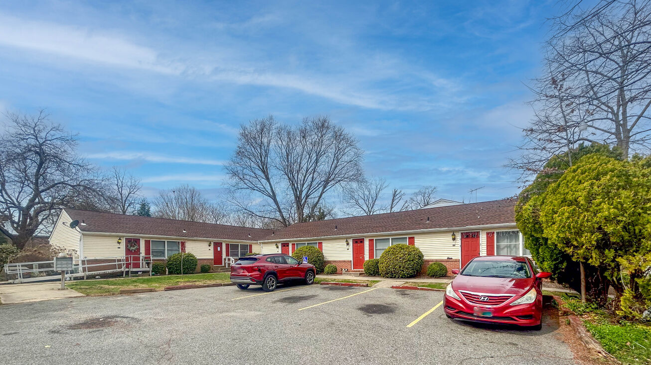 321 Calvert St, Chestertown, MD 21620