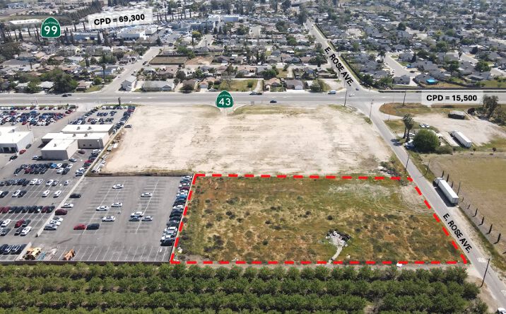 Pictures of Land property located at 8938 Rose Ave, Selma, CA 93662 for sales - image #1