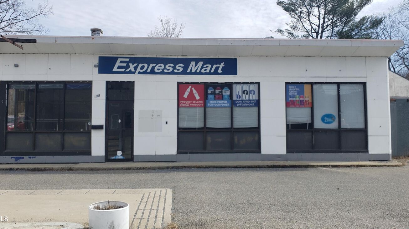 Pictures of Retail, Mixed Use property located at 824 Simonds Rd, Williamstown, MA 01267 for sales - image #1