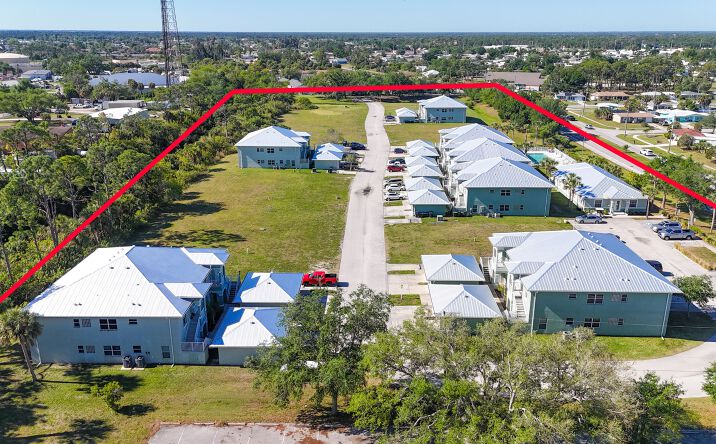 Pictures of Multifamily property located at 4520 S Biscayne Dr, North Port, FL 34287 for sales - image #1