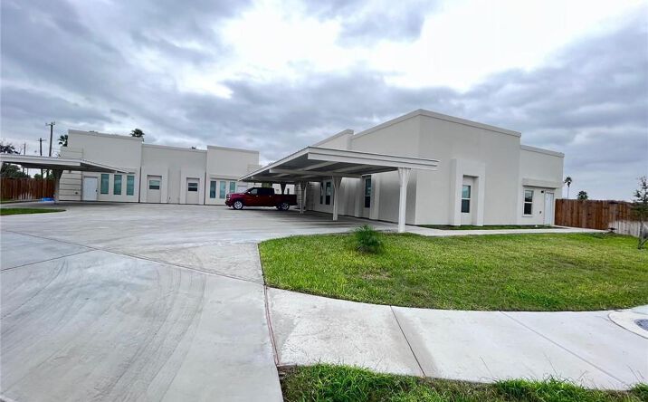 Pictures of Multifamily property located at 3701 Bella Costa Drive, Mercedes, TX 78570 for sales - image #1
