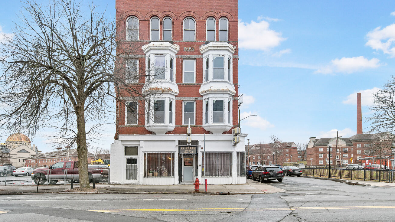 540 Merrimack St, Lowell, MA 01854