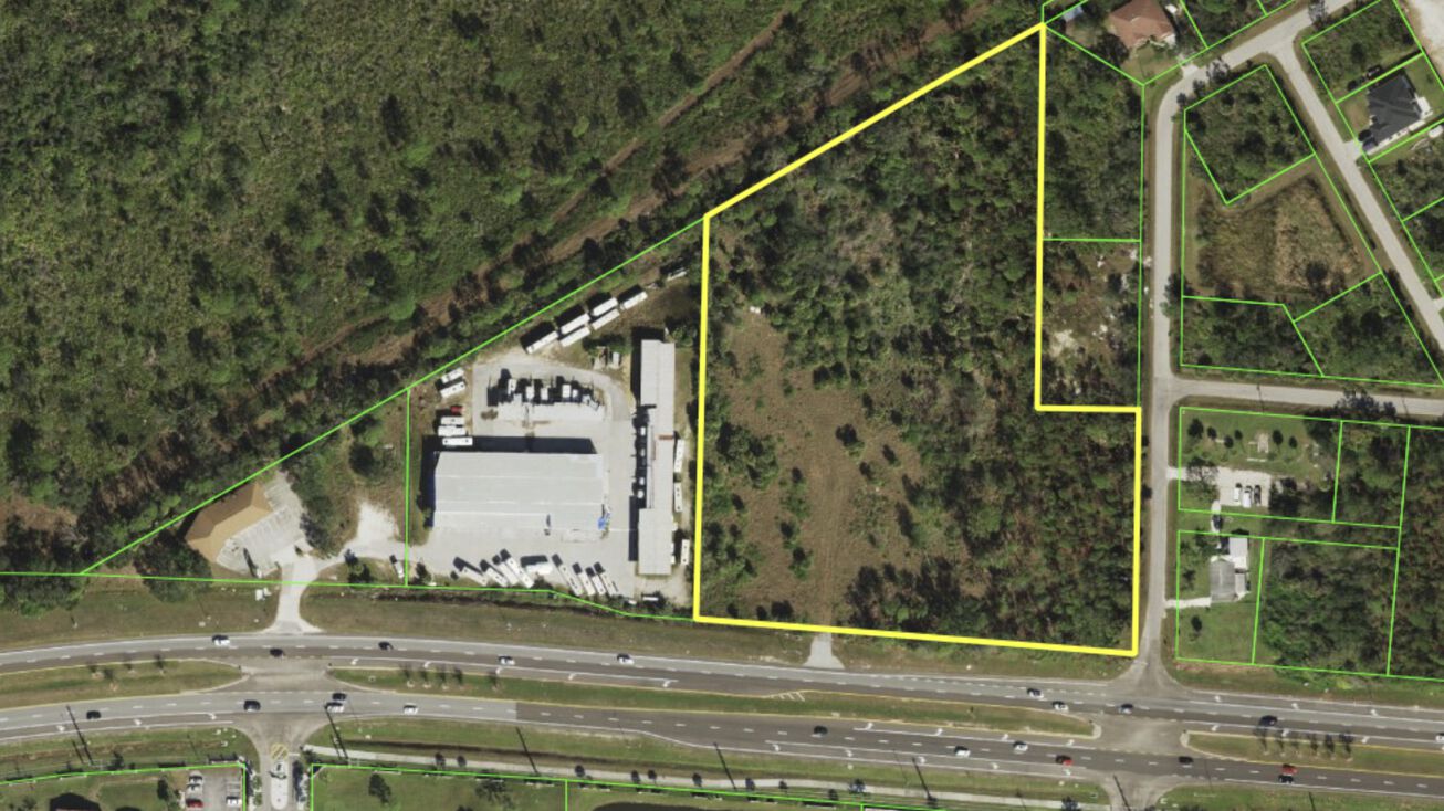 Pictures of Industrial, Land, Mixed Use, Self Storage, Special Purpose property located at 11165 Tamiami Trl, North Port, FL 34287 for sales - image #1