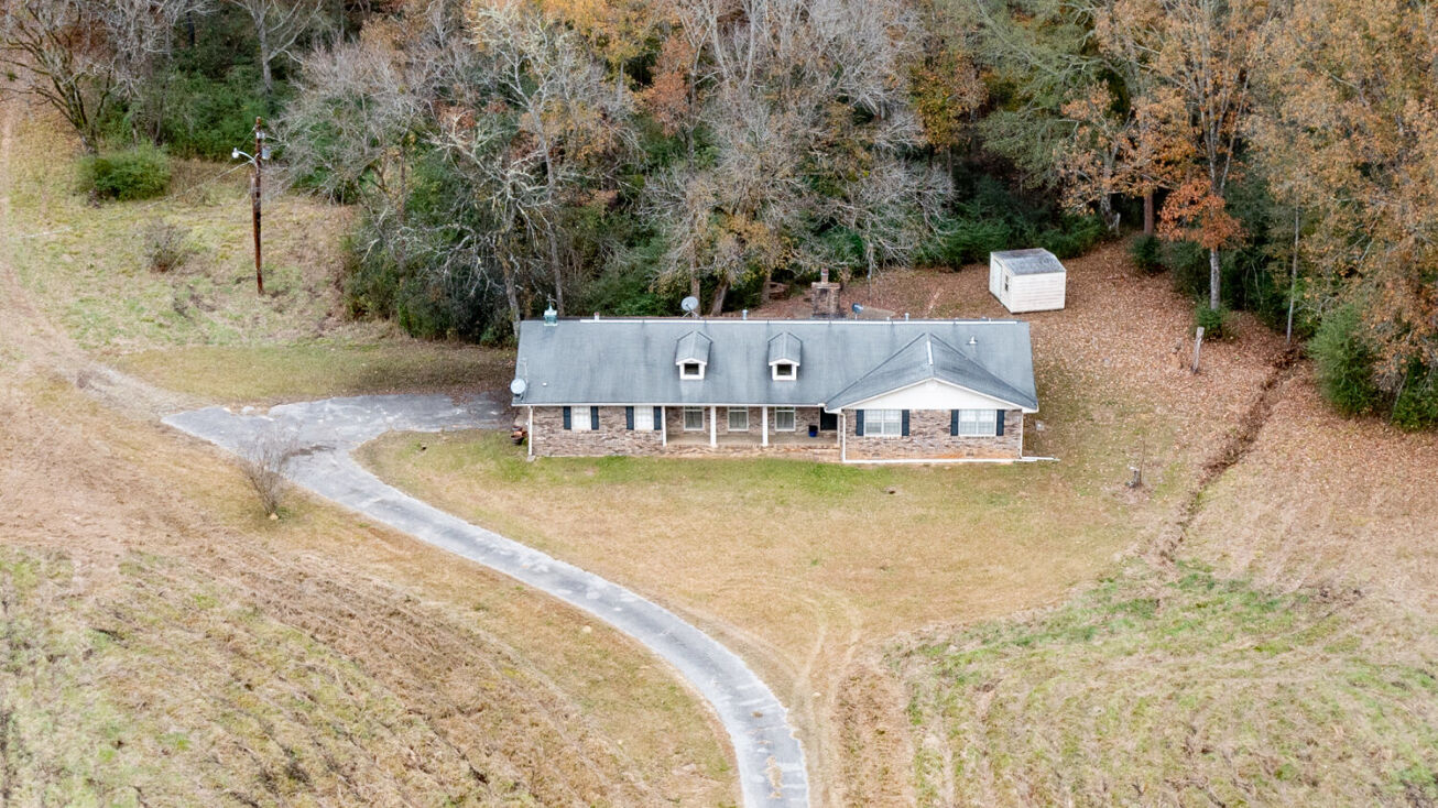17000 Sanders Ferry Road, Tuscaloosa, AL 35401