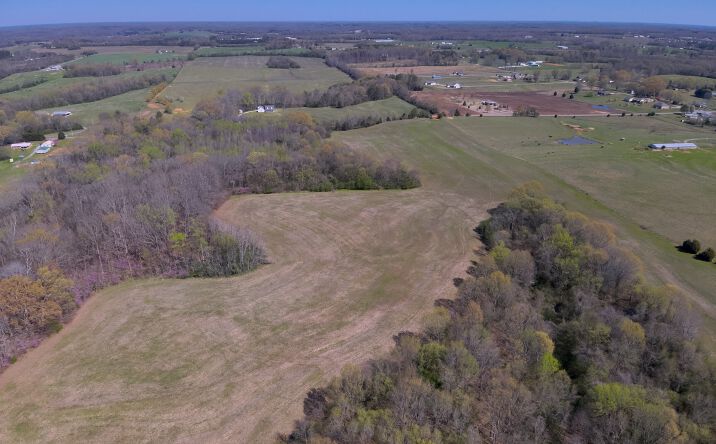 Pictures of Land property located at Davis Rd, Athens, AL 35611 for sales - image #1