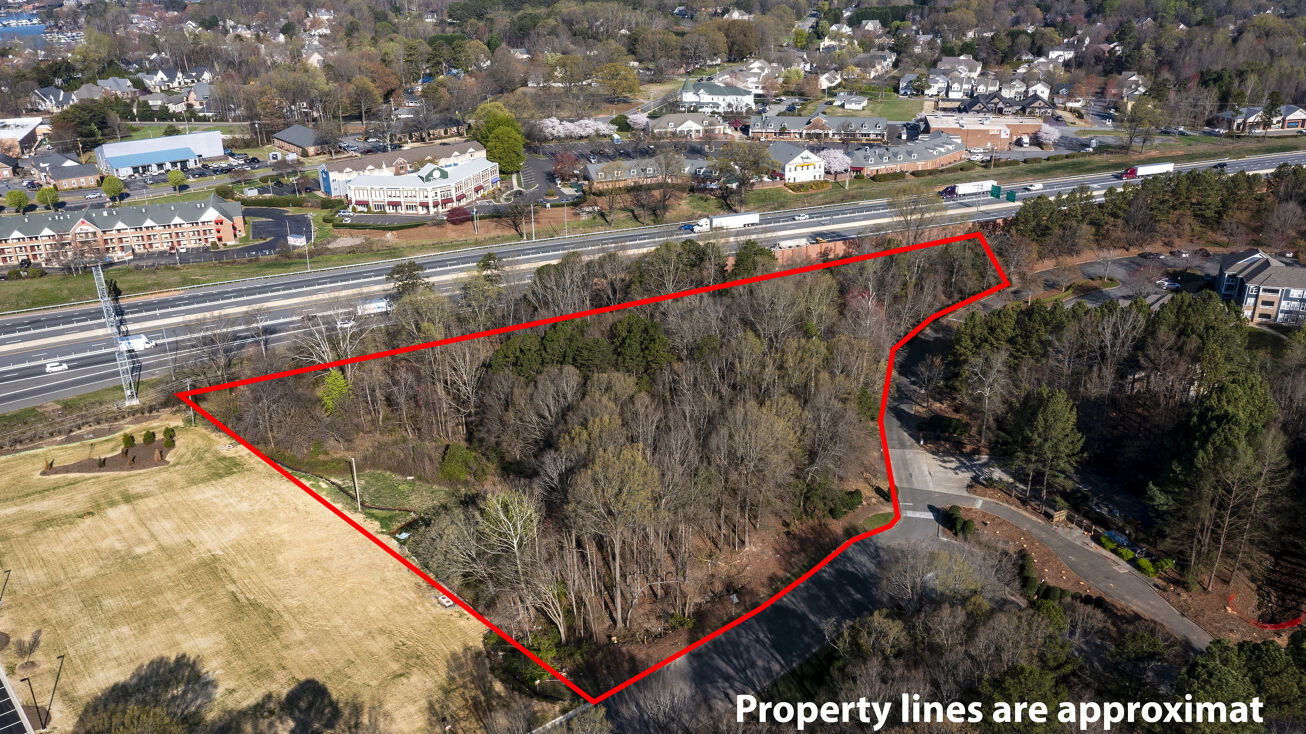 Holiday Lane, Cornelius, NC 28031