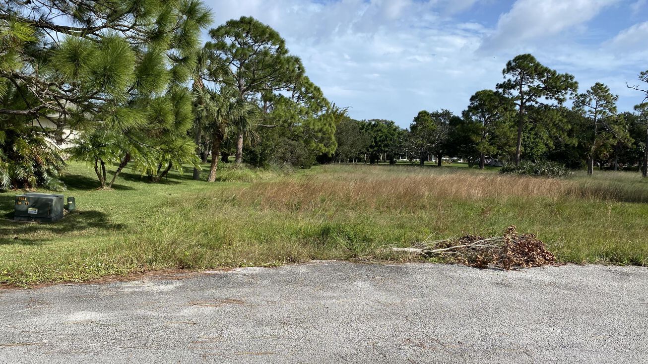 5615 Schefflera Place, Grant Valkaria, FL 32949