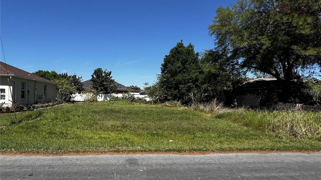 307 Corsica Ct, Kissimmee, FL 34758