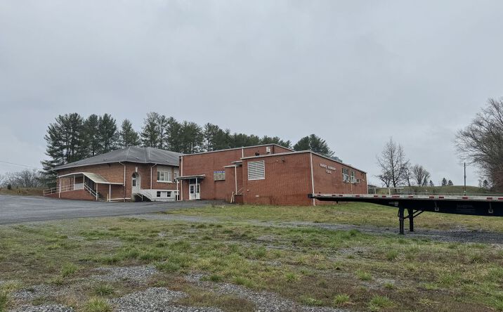 Pictures of Special Purpose property located at 3341 Weaver Pike, Bristol, TN 37620 for sales - image #1
