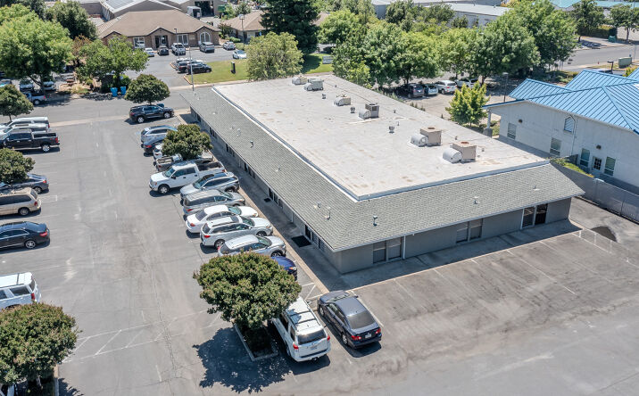 Pictures of Retail property located at 1547 Starr Dr, Yuba City, CA 95993 for sales - image #1