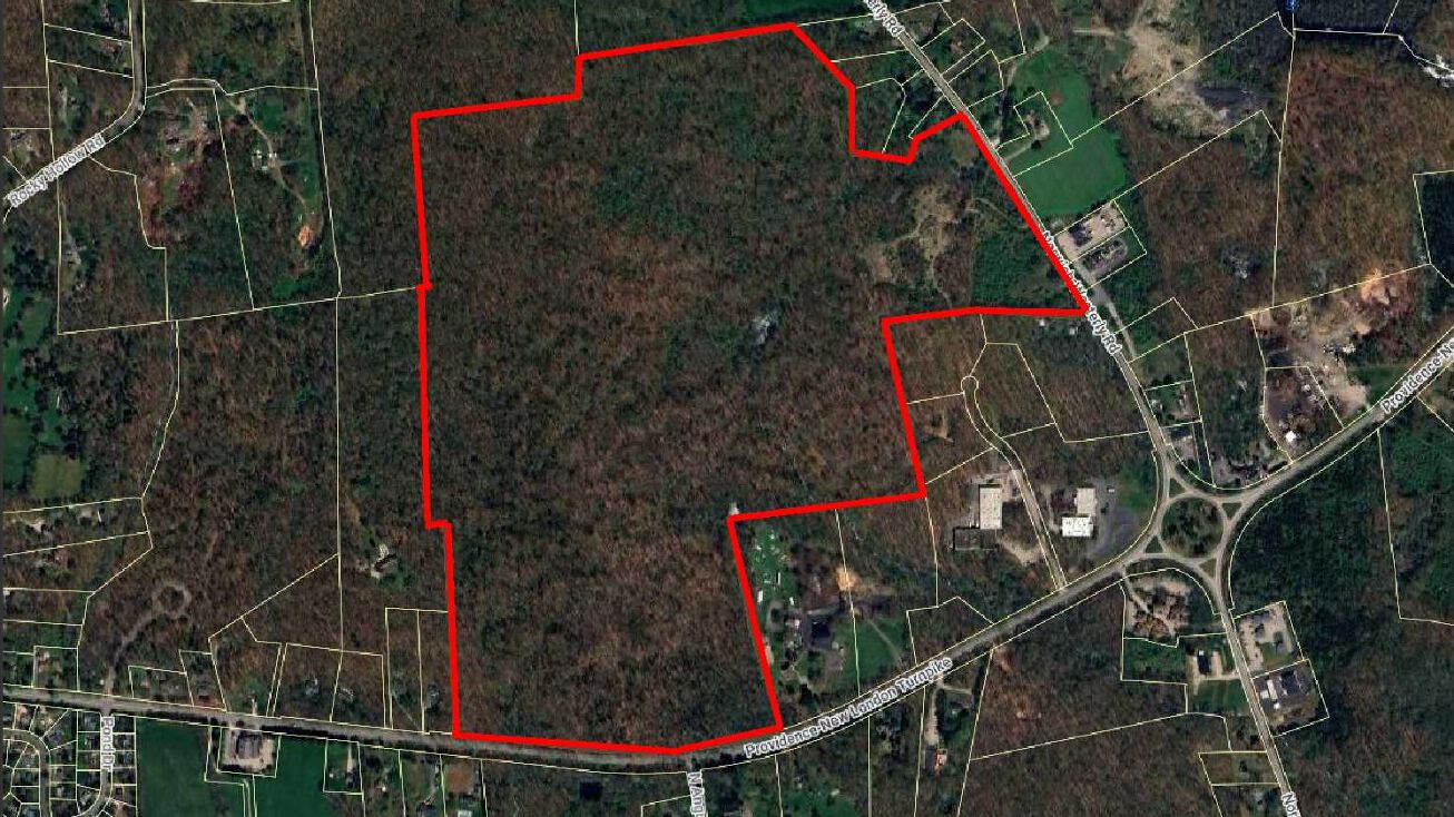 137 NorwichWesterly Rd, North Stonington, CT 06359