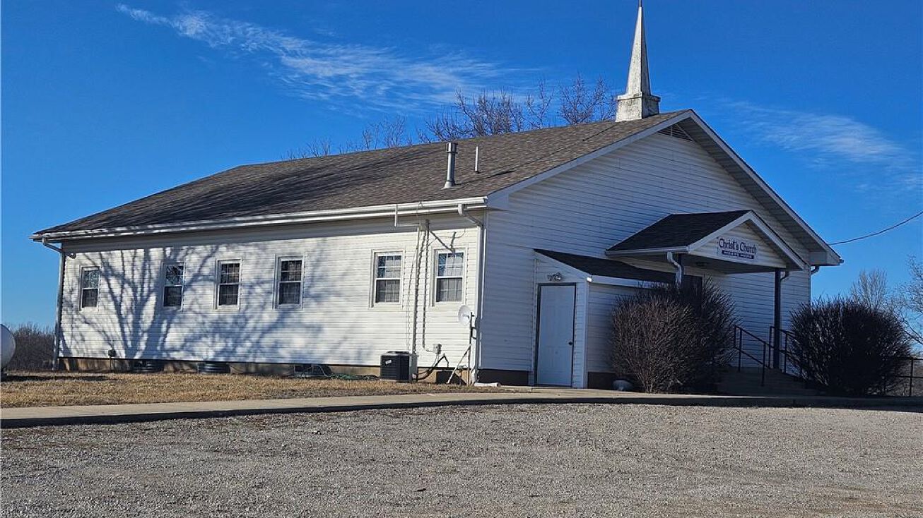 877 NW 1301st Rd, Urich, MO 64788