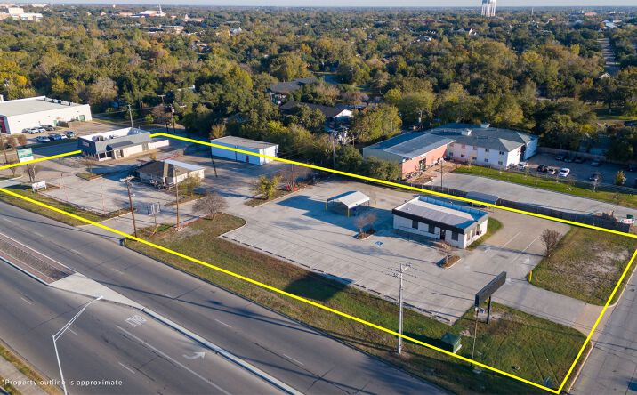 Pictures of Land property located at 1811 S Texas Ave, Bryan, TX 77802 for sales - image #1