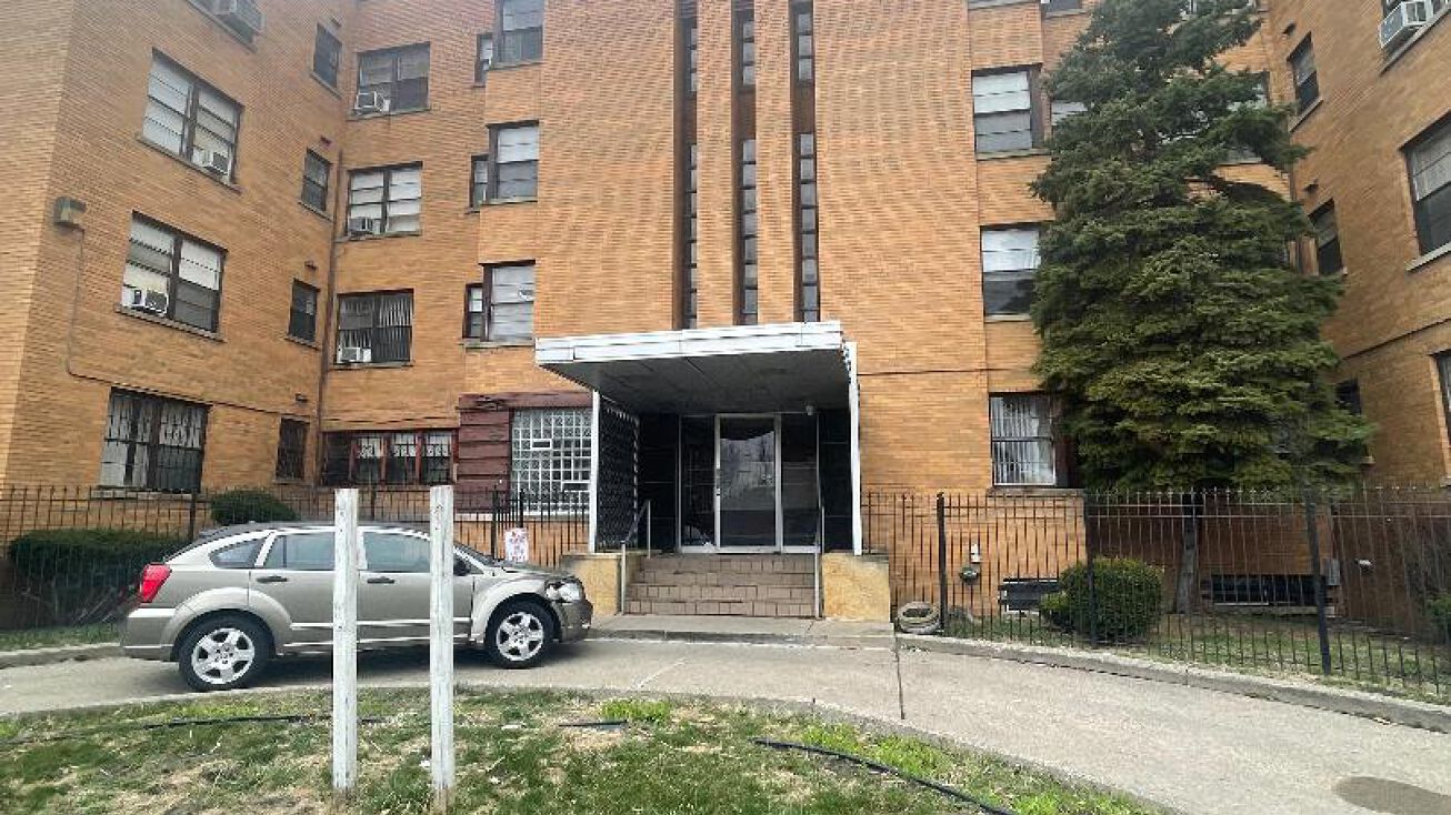 660 Whitmore Rd, Detroit, MI 48203